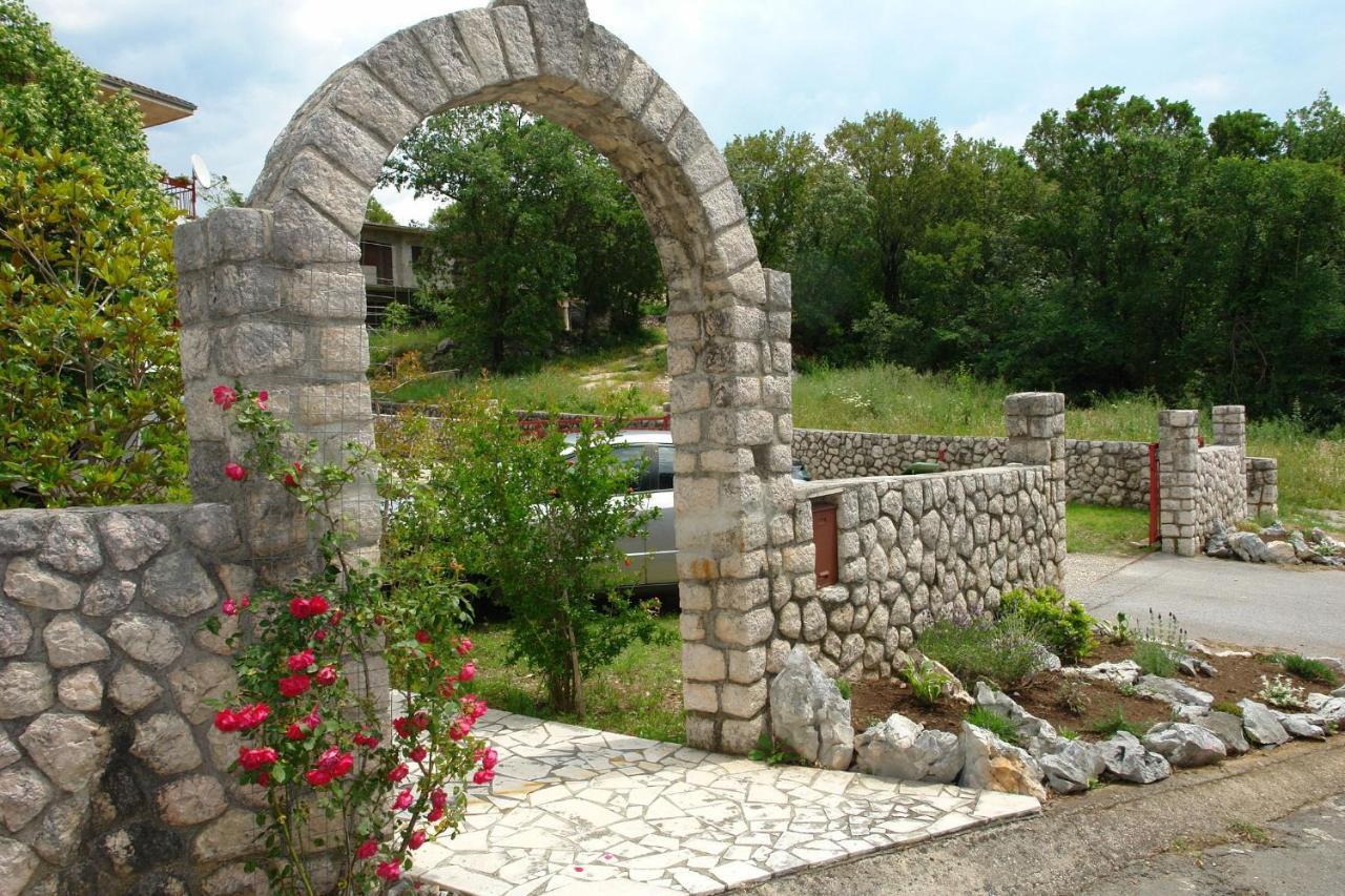 Apartments Nikolina Novi Vinodolski Exterior foto